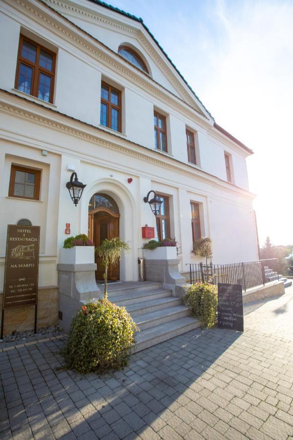 Hotel I Restauracja Na Skarpie 希隆斯克地区宗布科维采 外观 照片